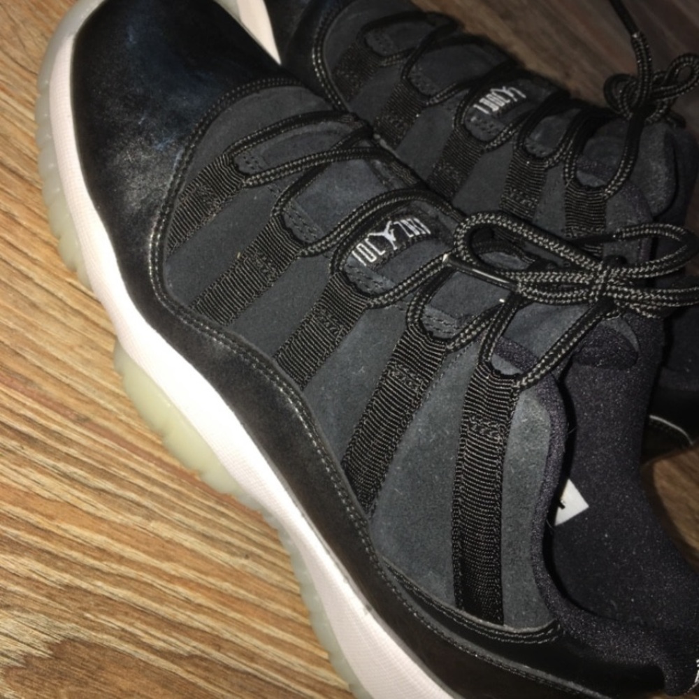 Low retro Jordan’s